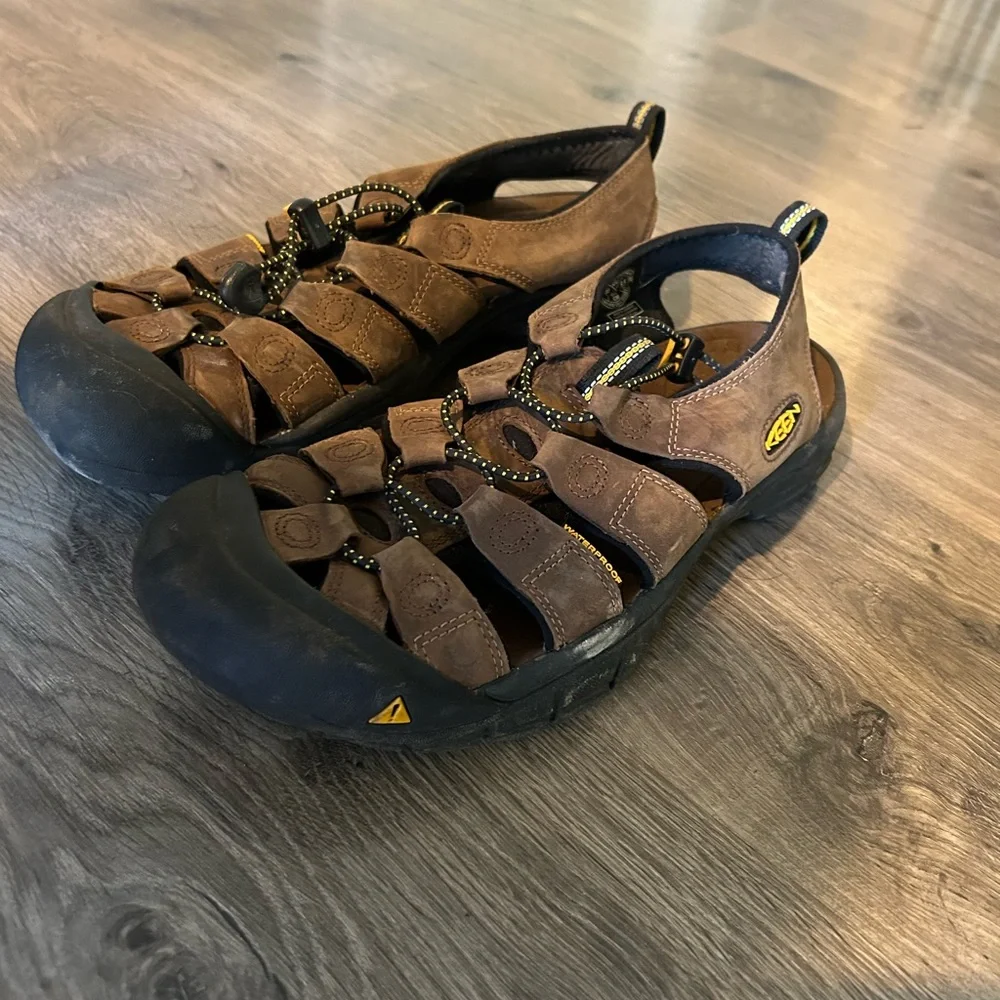 Keen Newport men’s waterproof shoes - Picture 2 of 4